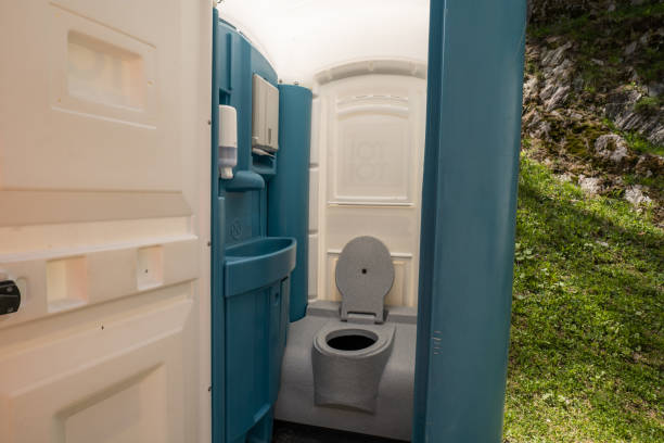 Portable Toilet Options We Offer in Kempner, TX